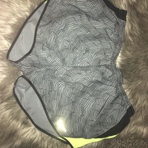 NIKE dry run running short gently worn